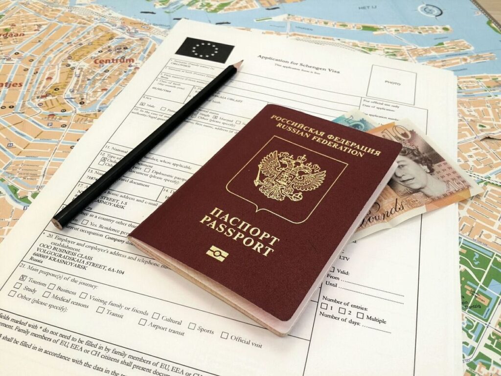 Подготовим заявление на французскую визу в короткие сроки! Переведем и заверим документы.